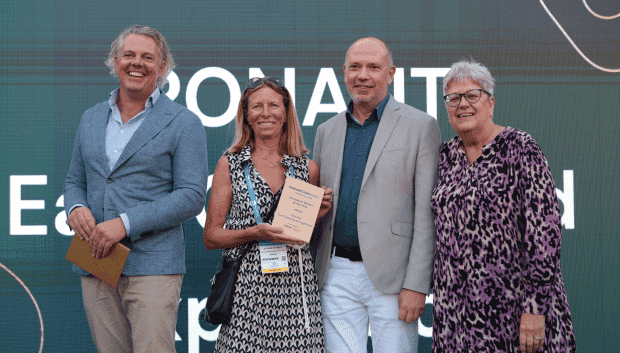 Sylviane de Tracy accepting Innovative Shorex of the Year Seatrade Cruise Award